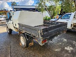 View Toyota Hilux 2001 2 Door Pickup