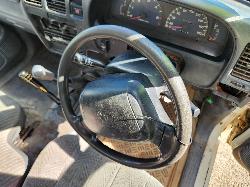 View Toyota Hilux 2001 2 Door Pickup