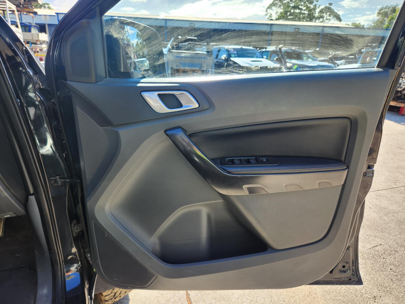 View Ford Ranger 2014  