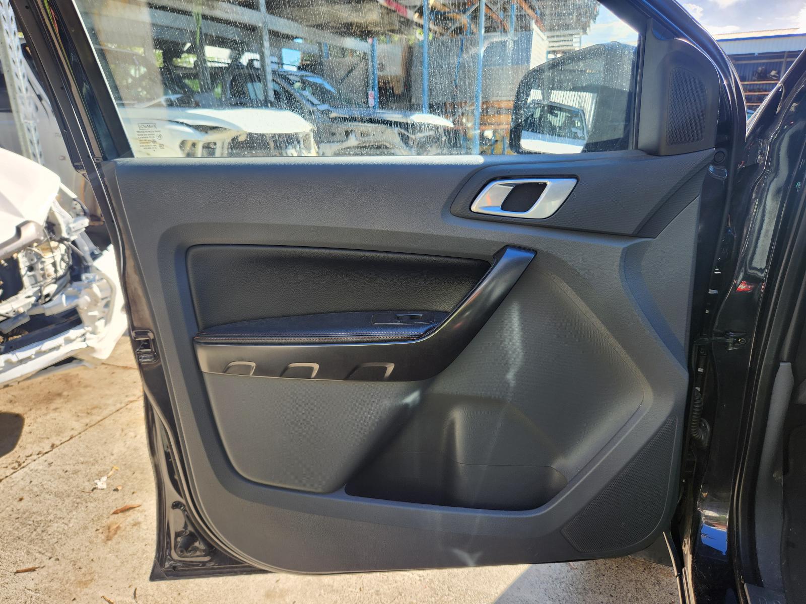 View Ford Ranger 2014  