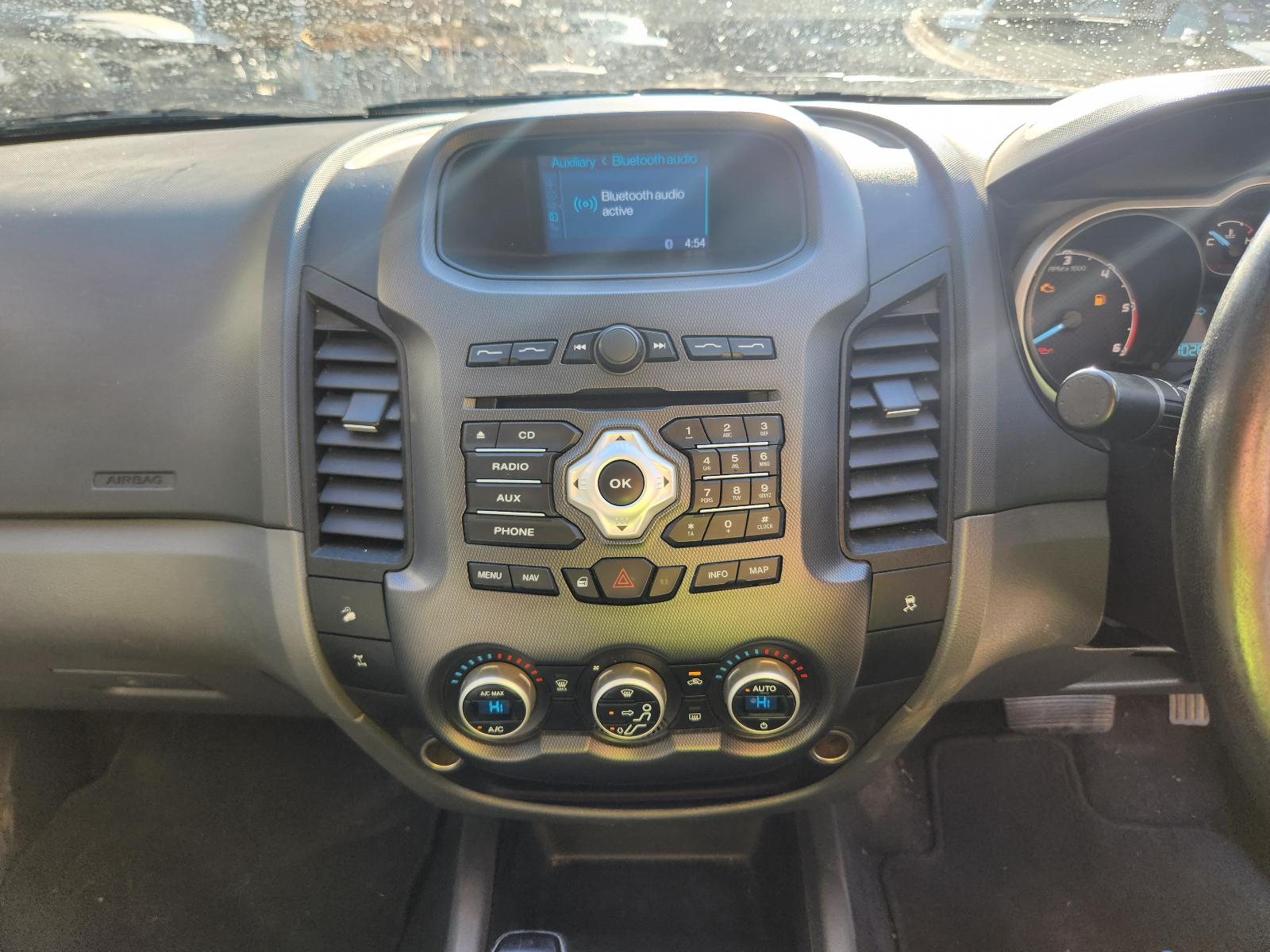 View Ford Ranger 2014  