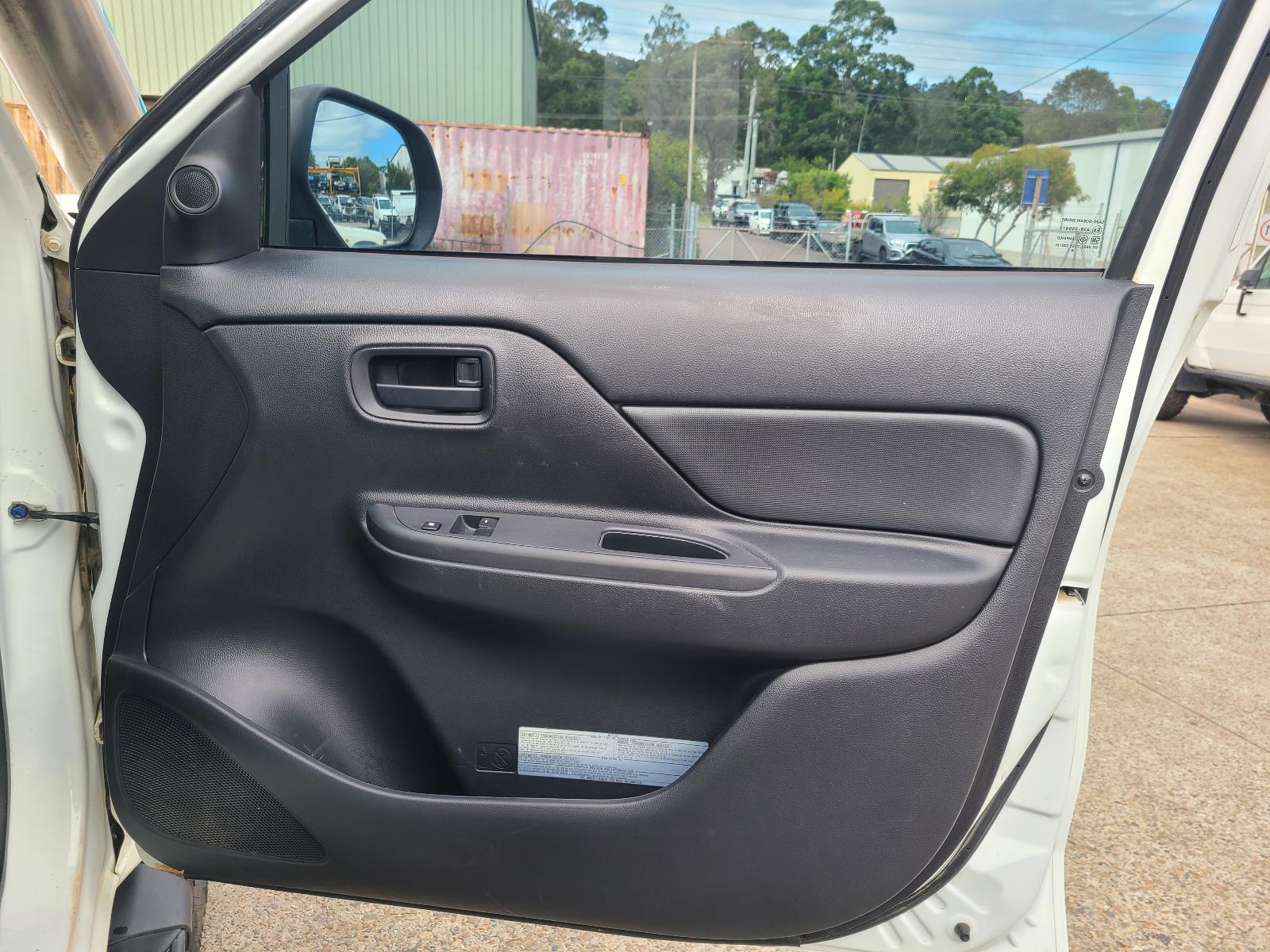Mitsubishi Triton 2023 2 Door Pickup View Mitsubishi Triton 2023 2 Door Pickup