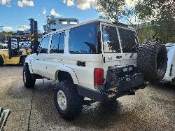 View Toyota Landcruiser 2009 4 Door Station Wagon