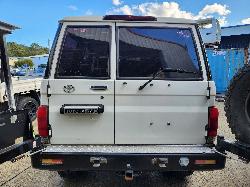 View Toyota Landcruiser 2009 4 Door Station Wagon