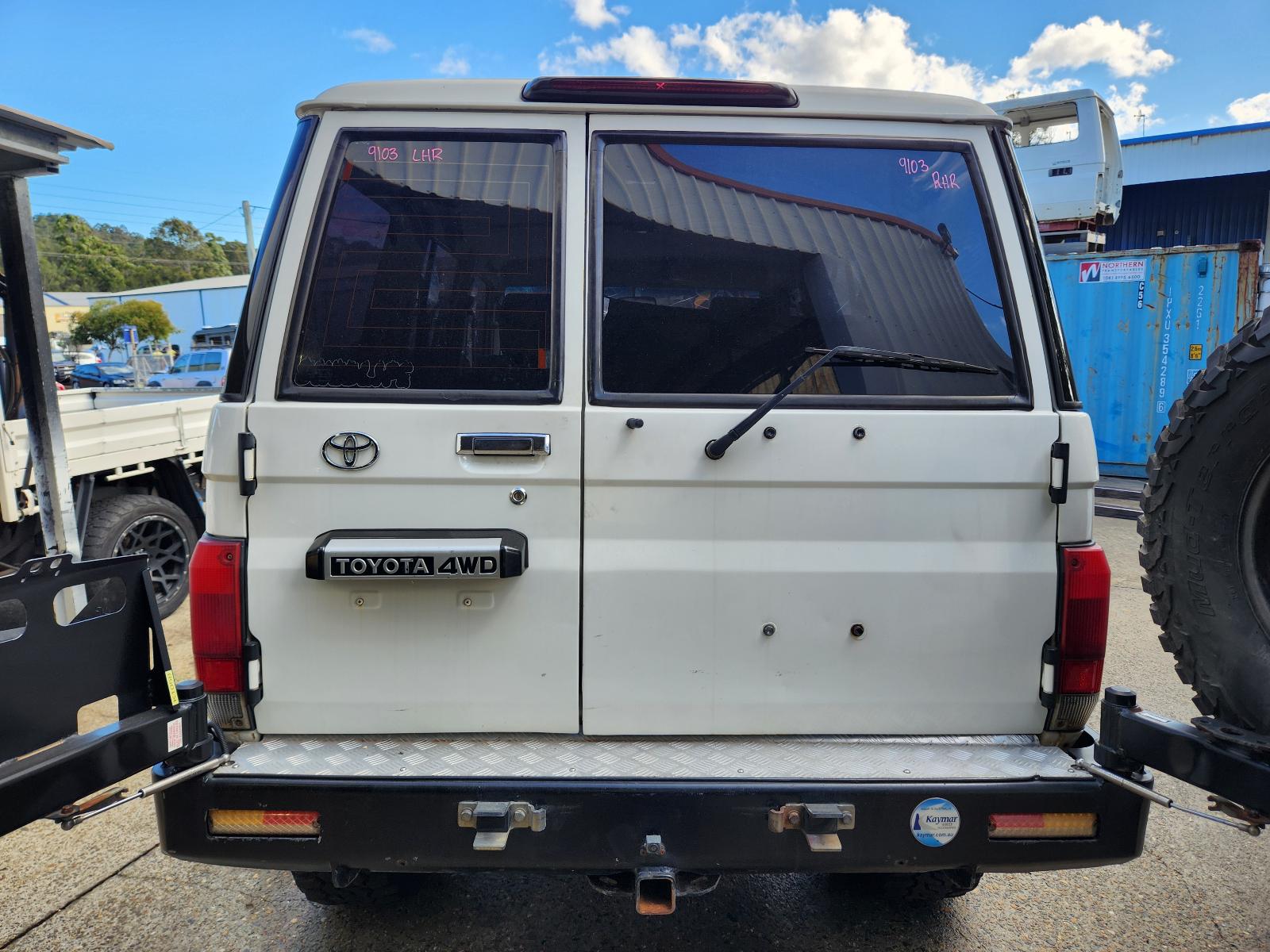 Toyota Landcruiser 2009 4 Door Station Wagon View Toyota Landcruiser 2009 4 Door Station Wagon