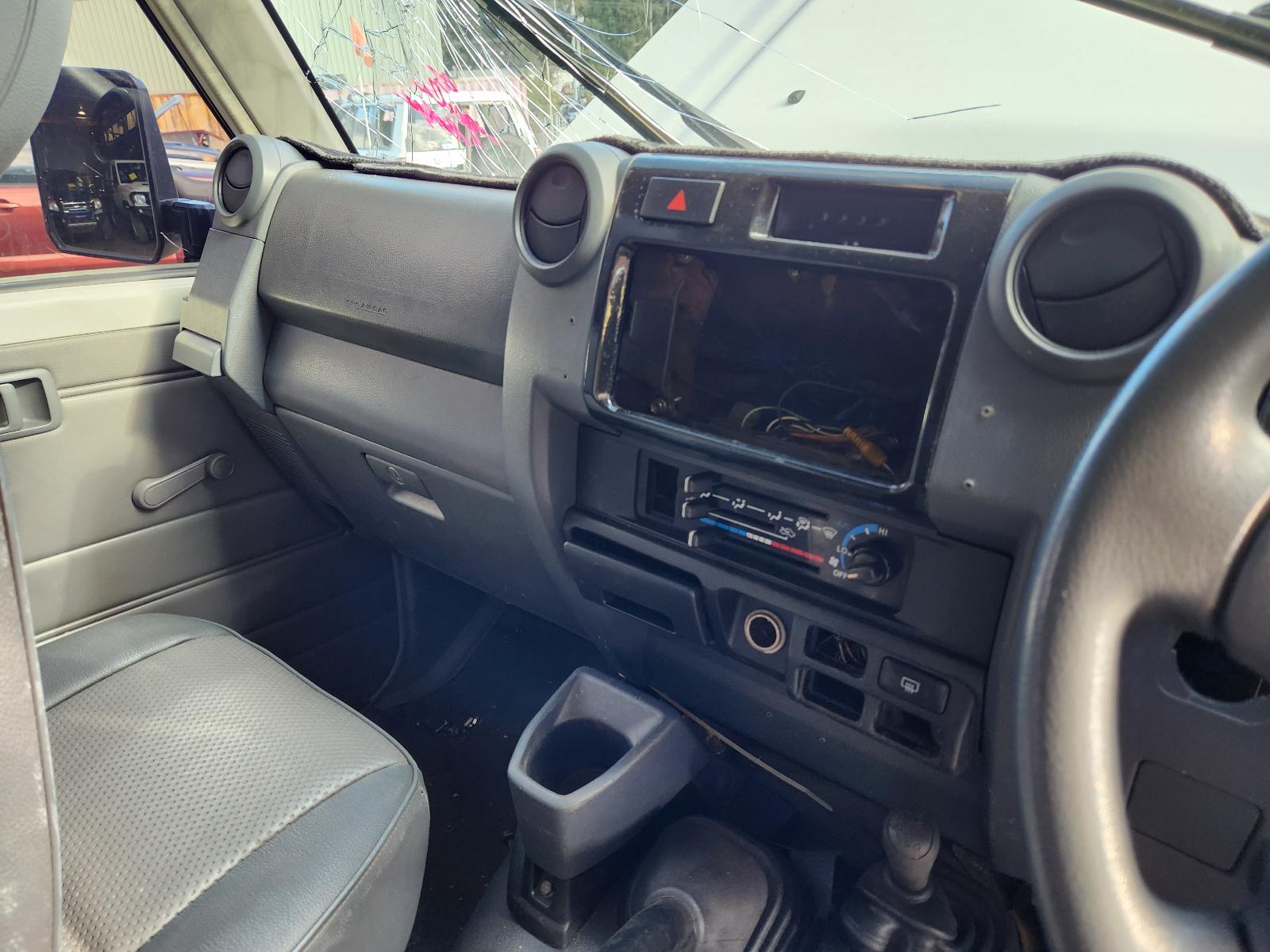 Toyota Landcruiser 2009 4 Door Station Wagon View Toyota Landcruiser 2009 4 Door Station Wagon