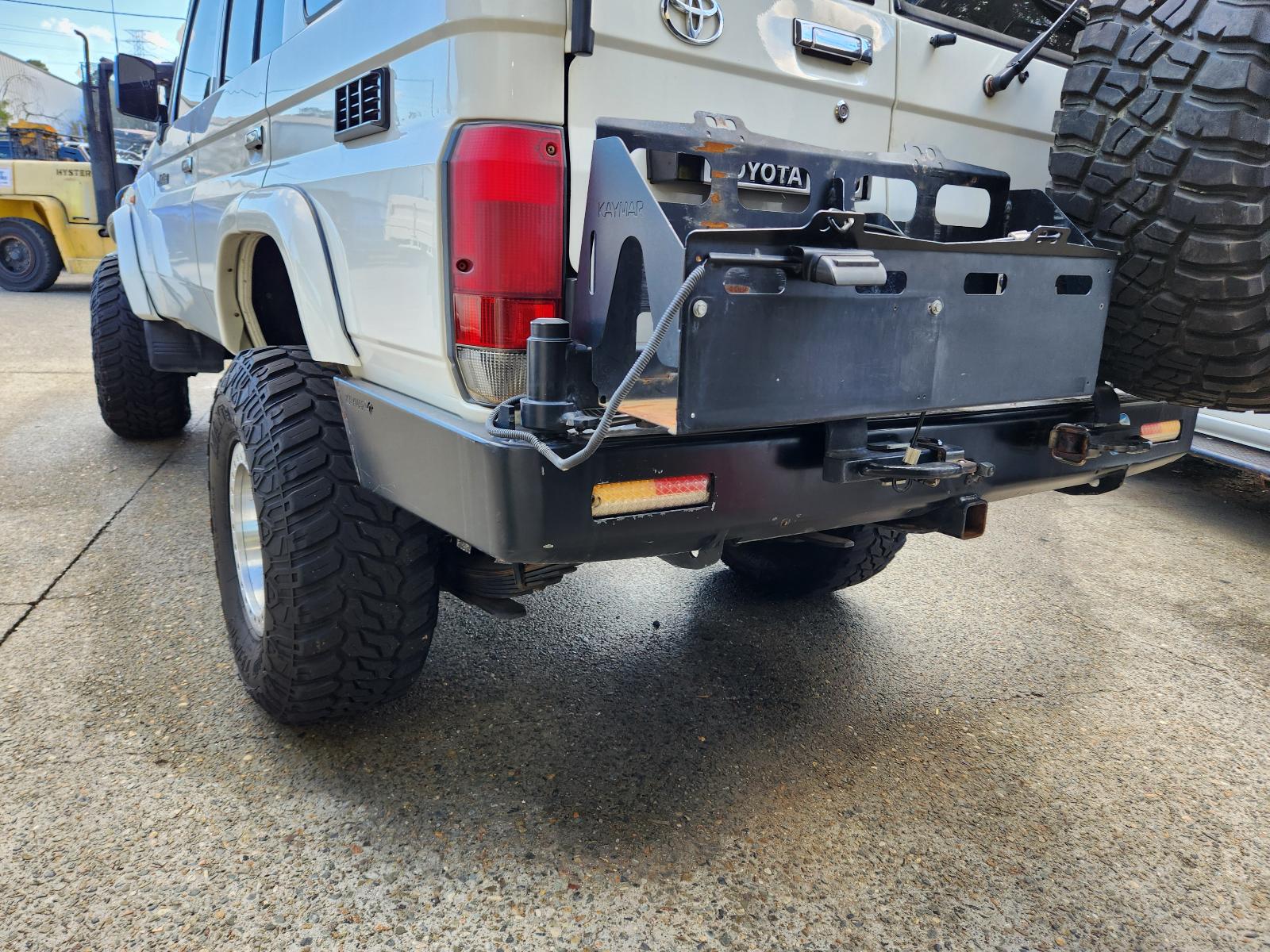 Toyota Landcruiser 2009 4 Door Station Wagon View Toyota Landcruiser 2009 4 Door Station Wagon