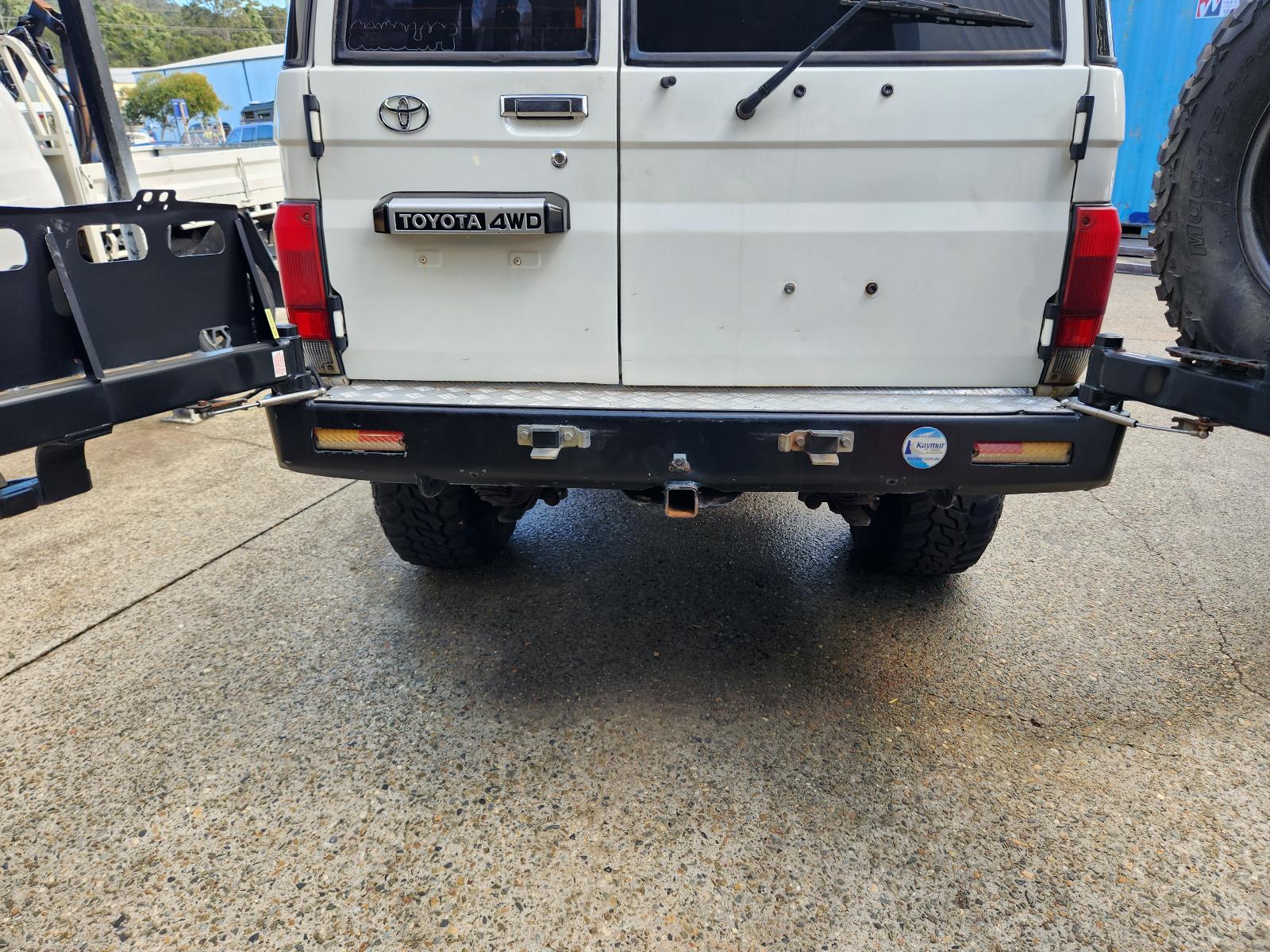 Toyota Landcruiser 2009 4 Door Station Wagon View Toyota Landcruiser 2009 4 Door Station Wagon