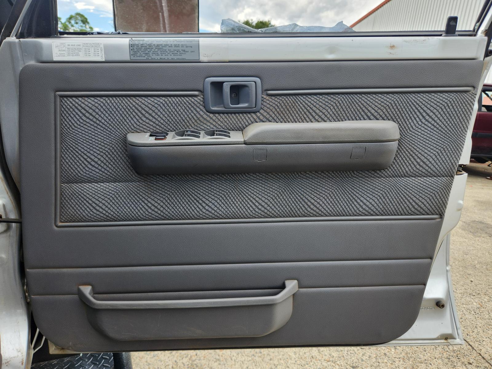 View Toyota Landcruiser 2013 4 Door Pickup