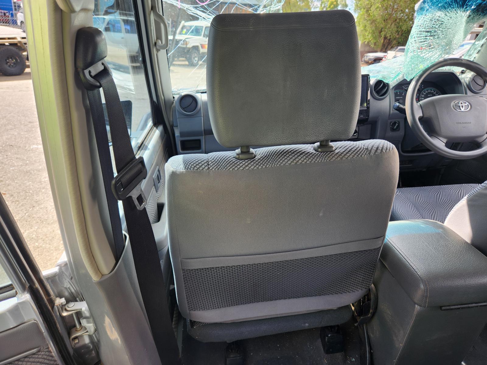 View Toyota Landcruiser 2013 4 Door Pickup