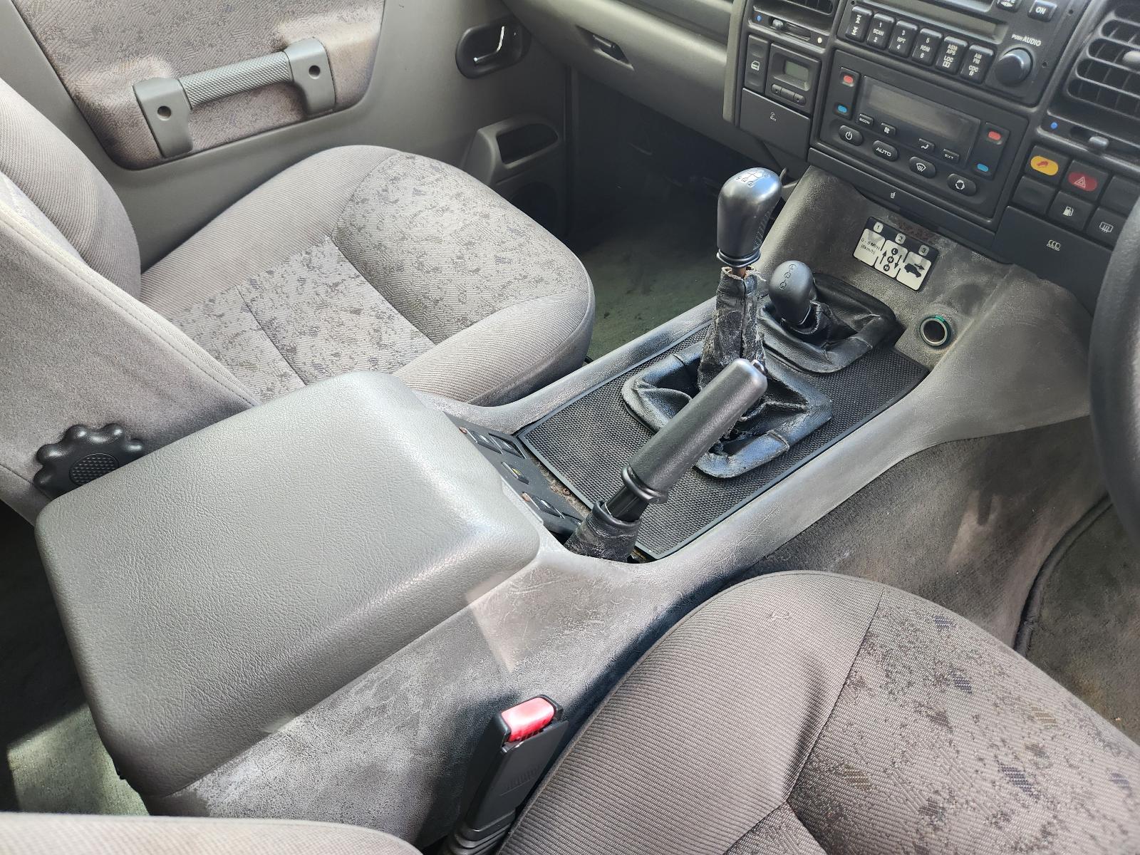 Land Rover Discovery 1999 4 Door Station Wagon View Land Rover Discovery 1999 4 Door Station Wagon