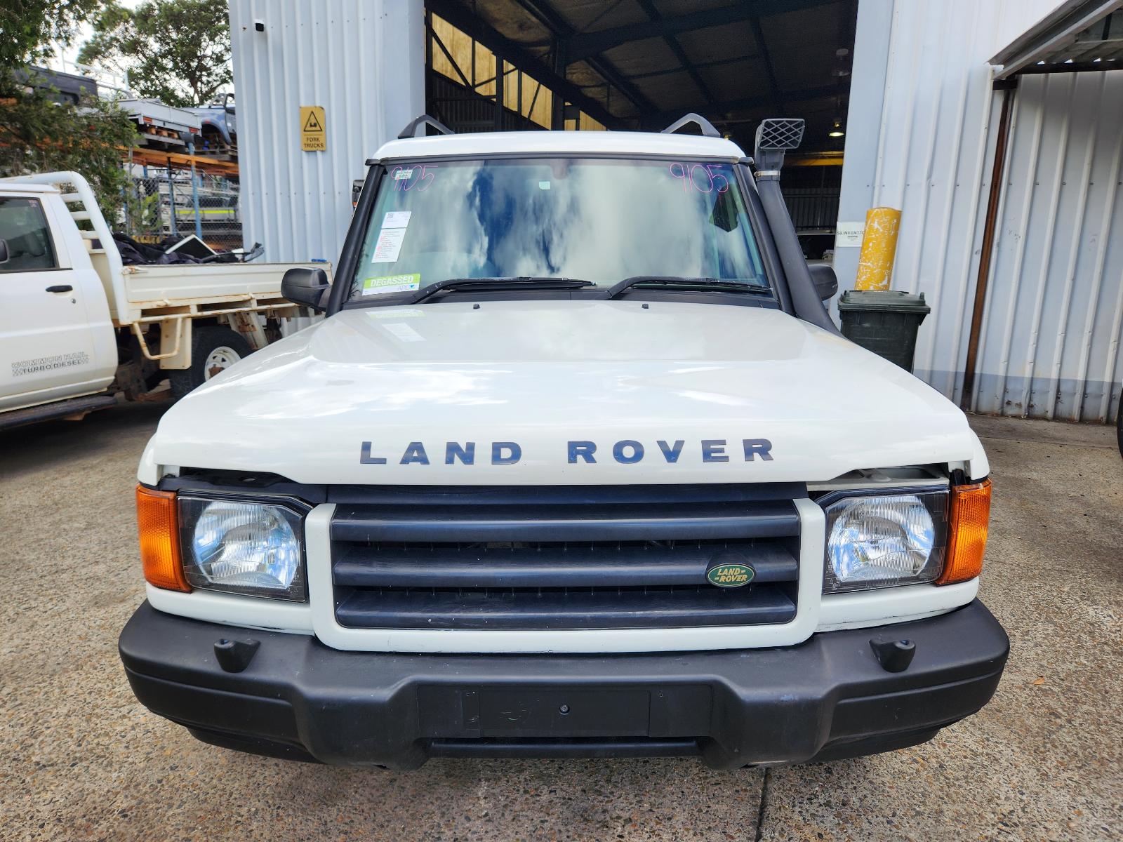 Land Rover Discovery 1999 4 Door Station Wagon View Land Rover Discovery 1999 4 Door Station Wagon