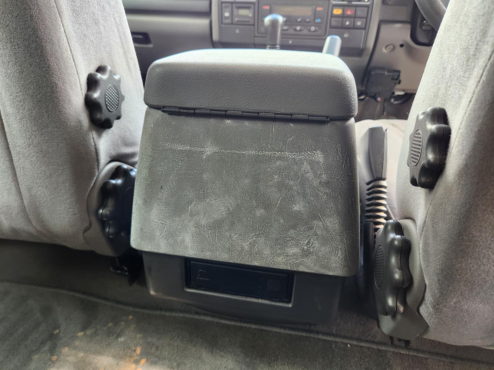 Land Rover Discovery 1999 4 Door Station Wagon View Land Rover Discovery 1999 4 Door Station Wagon