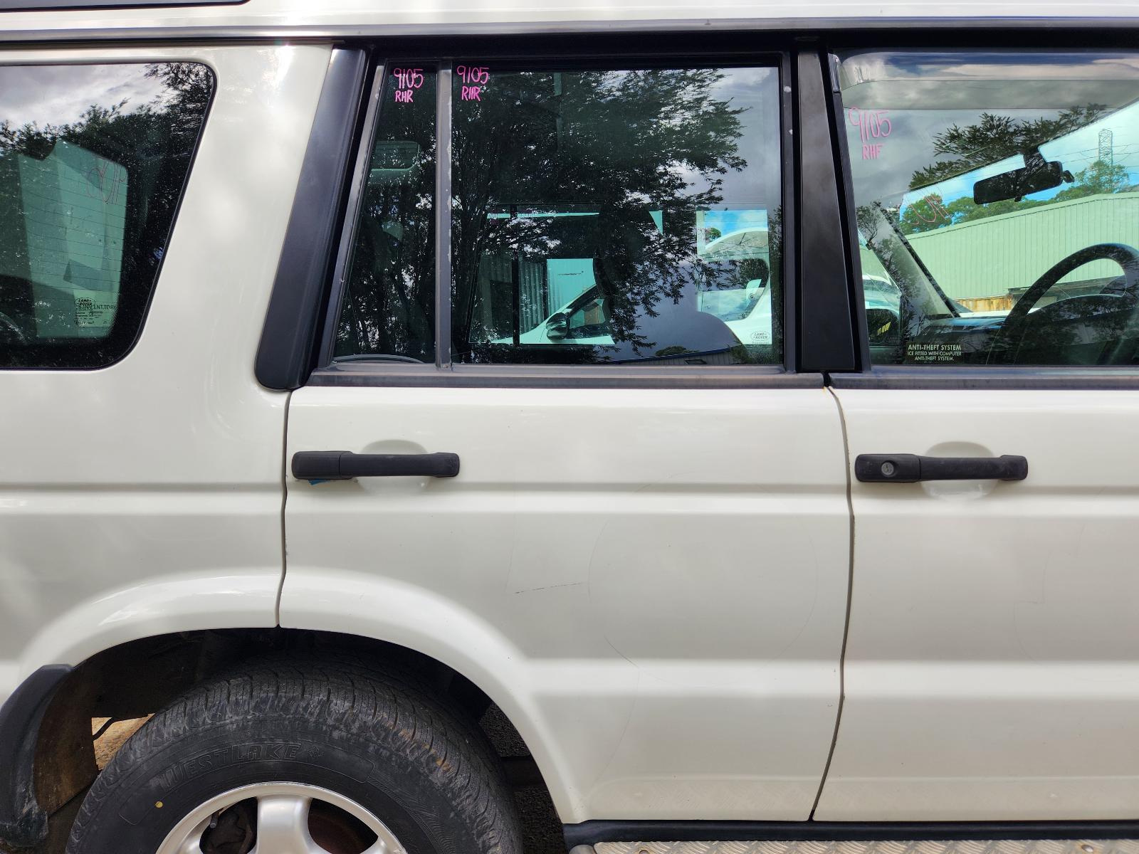 Land Rover Discovery 1999 4 Door Station Wagon View Land Rover Discovery 1999 4 Door Station Wagon