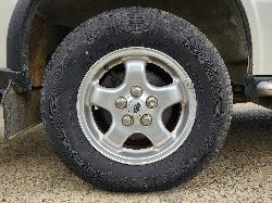 View Land Rover Discovery 1999 4 Door Station Wagon