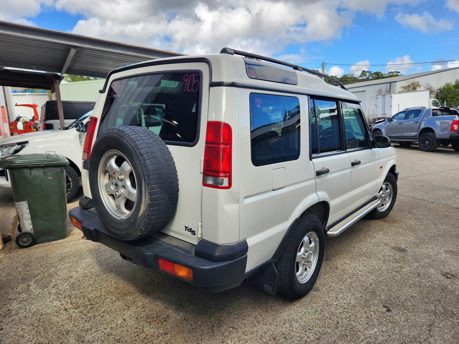Land Rover Discovery 1999 4 Door Station Wagon View Land Rover Discovery 1999 4 Door Station Wagon