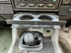 View Land Rover Discovery 1999 4 Door Station Wagon