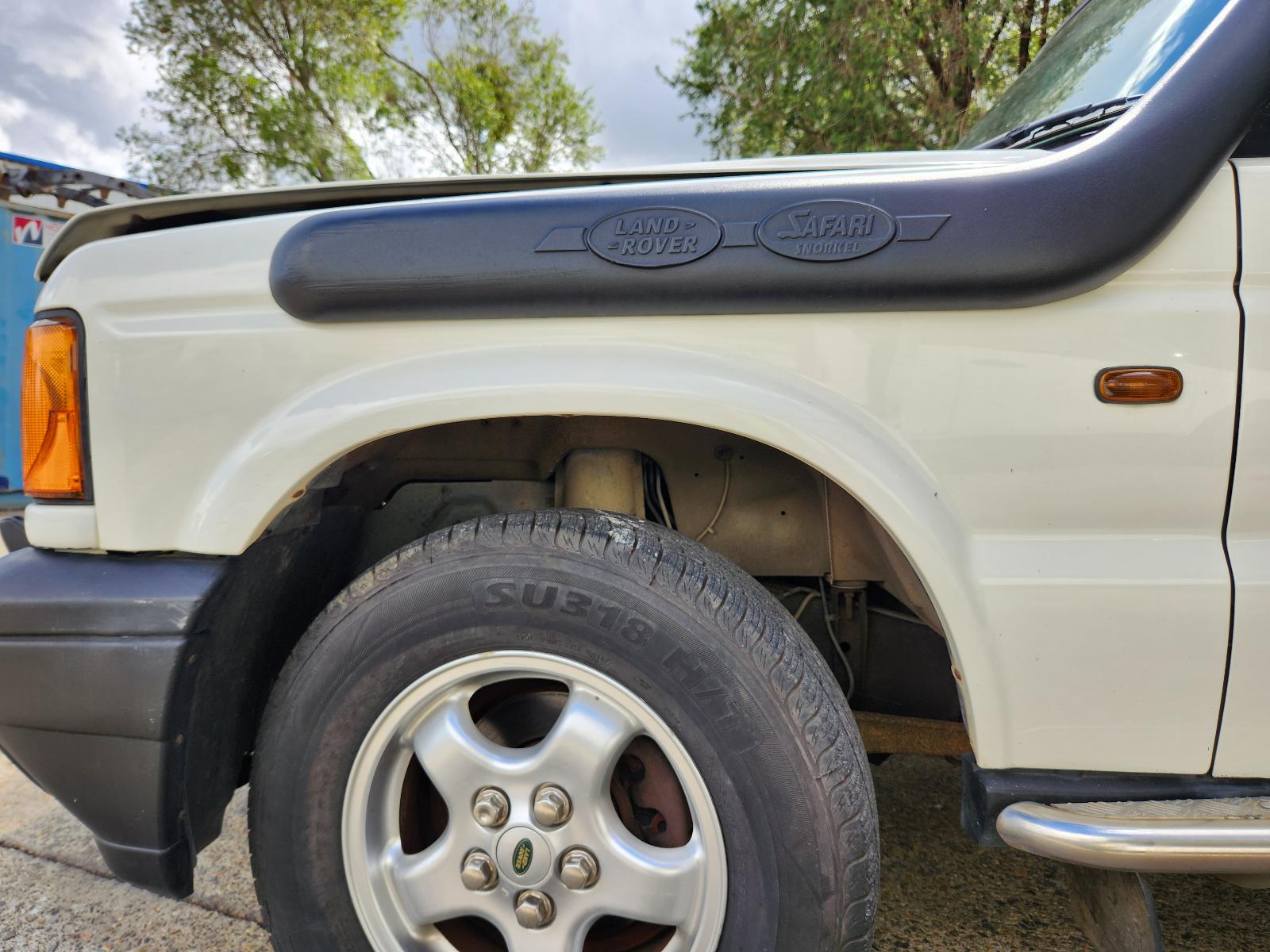 Land Rover Discovery 1999 4 Door Station Wagon View Land Rover Discovery 1999 4 Door Station Wagon