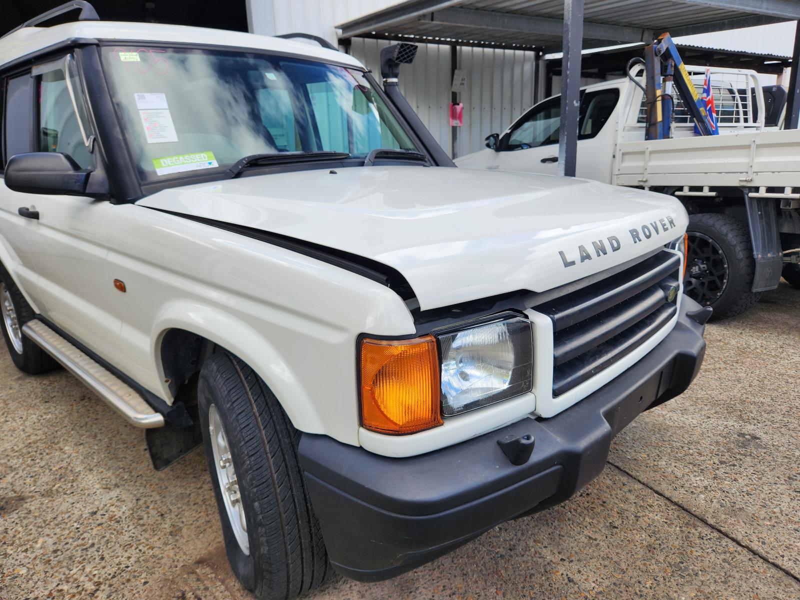 Land Rover Discovery 1999 4 Door Station Wagon View Land Rover Discovery 1999 4 Door Station Wagon