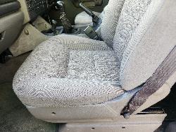 View Land Rover Discovery 1999 4 Door Station Wagon