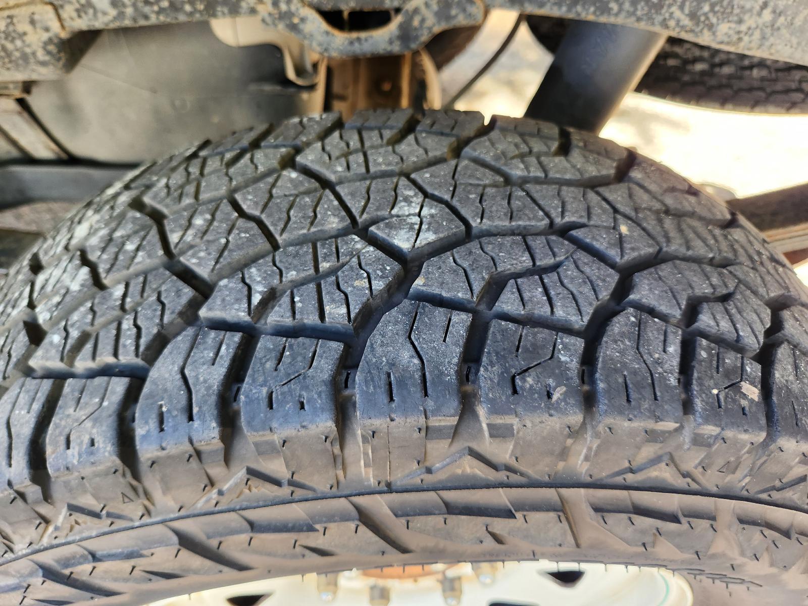 Toyota Hilux 2011 2 Door Pickup View Toyota Hilux 2011 2 Door Pickup