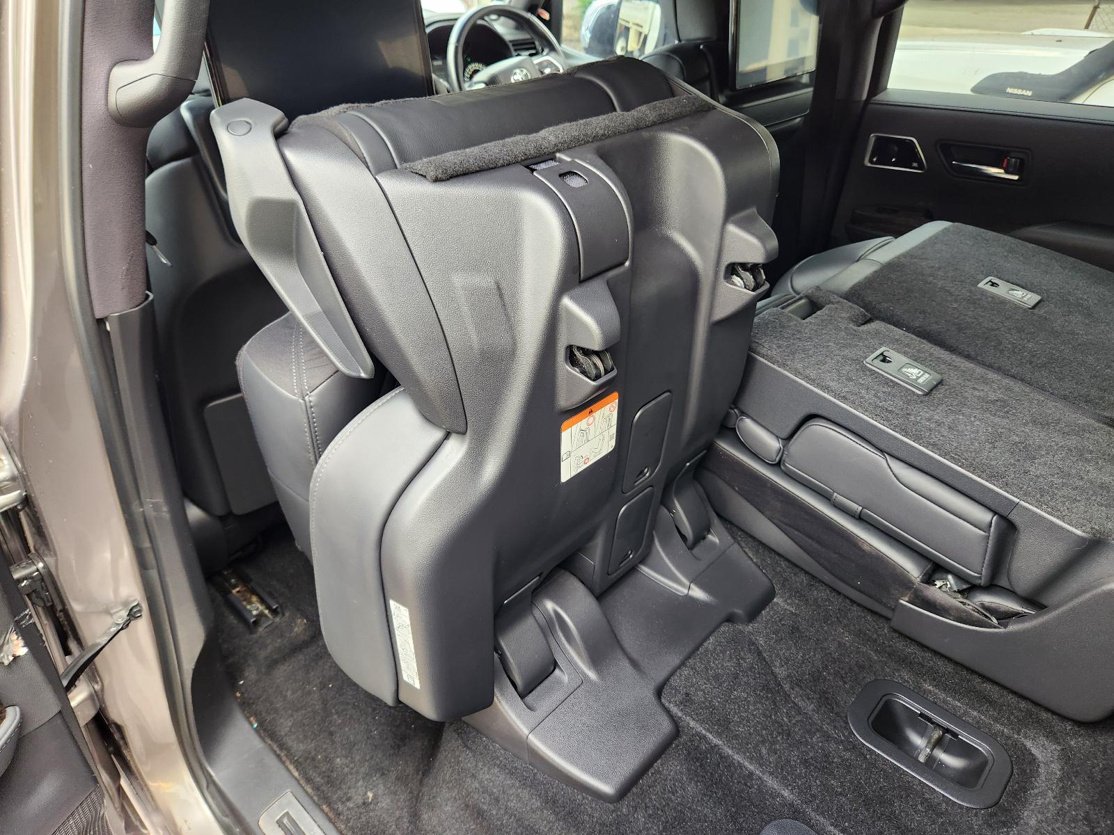View Toyota Landcruiser 2023 4 Door Station Wagon