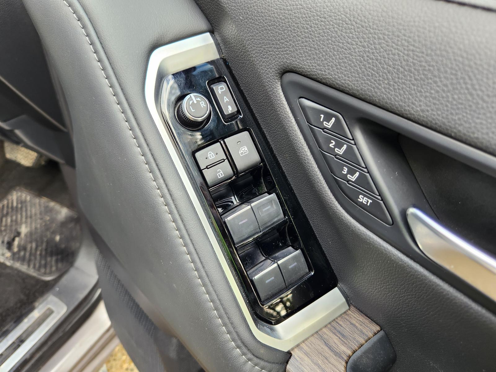 View Toyota Landcruiser 2023 4 Door Station Wagon