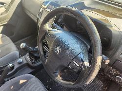 View Holden Colorado 2015  