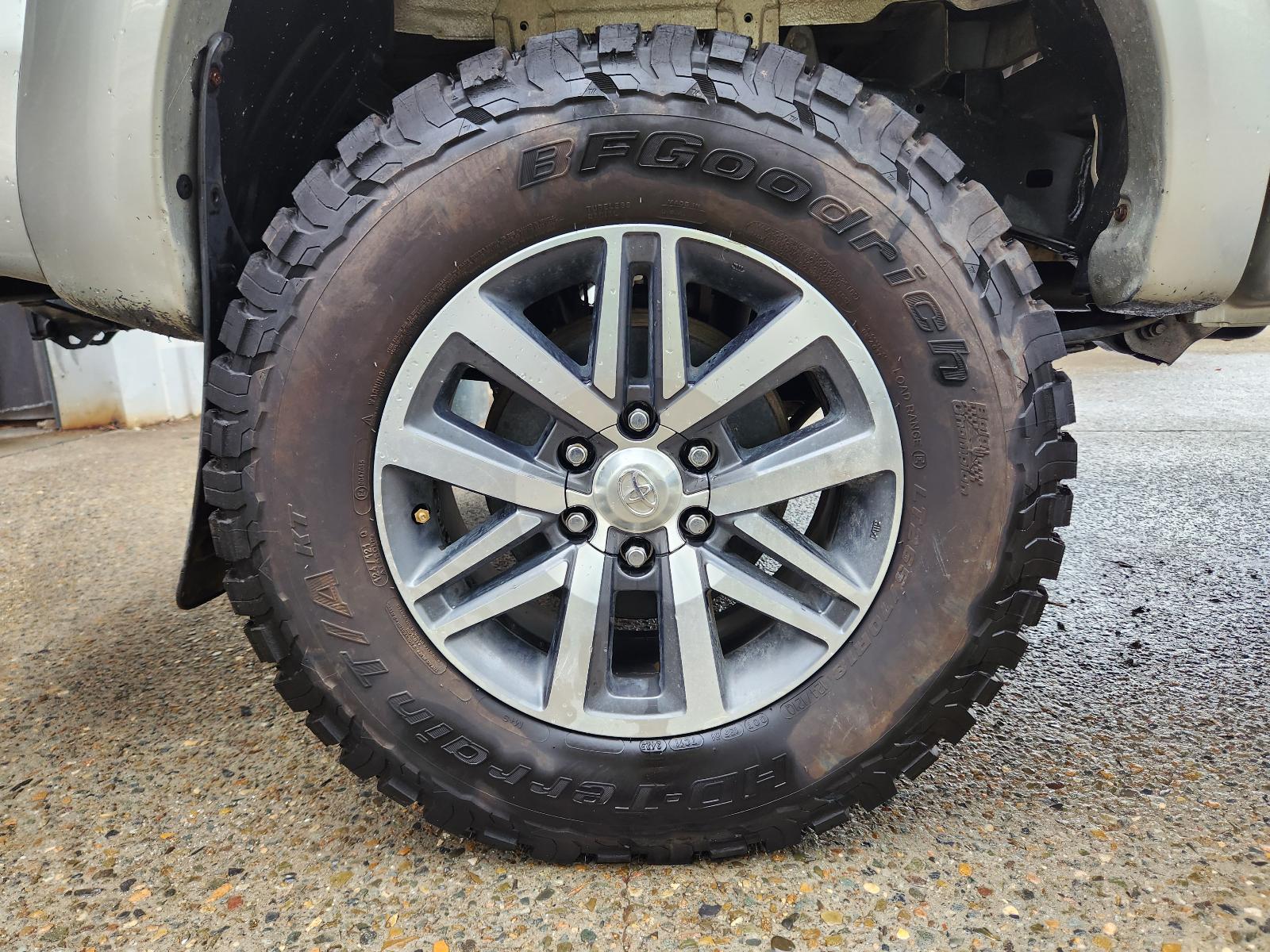 Toyota Hilux 2010 4 Door Utility View Toyota Hilux 2010 4 Door Utility