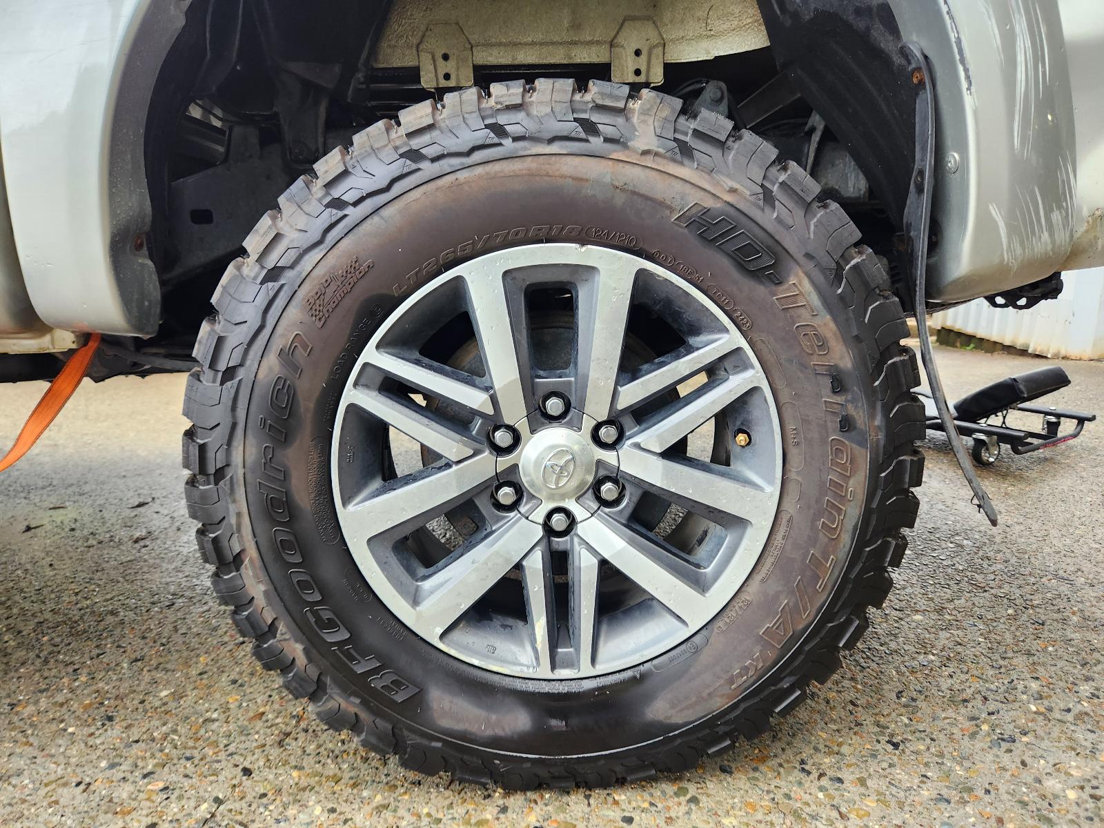 Toyota Hilux 2010 4 Door Utility View Toyota Hilux 2010 4 Door Utility