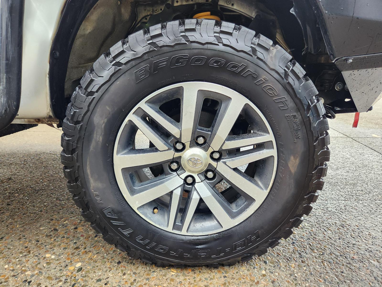 Toyota Hilux 2010 4 Door Utility View Toyota Hilux 2010 4 Door Utility