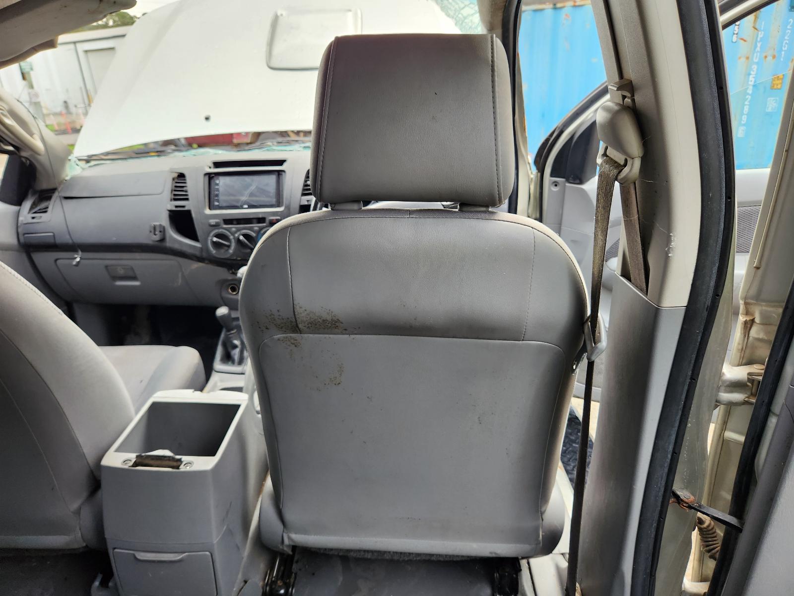 Toyota Hilux 2010 4 Door Utility View Toyota Hilux 2010 4 Door Utility