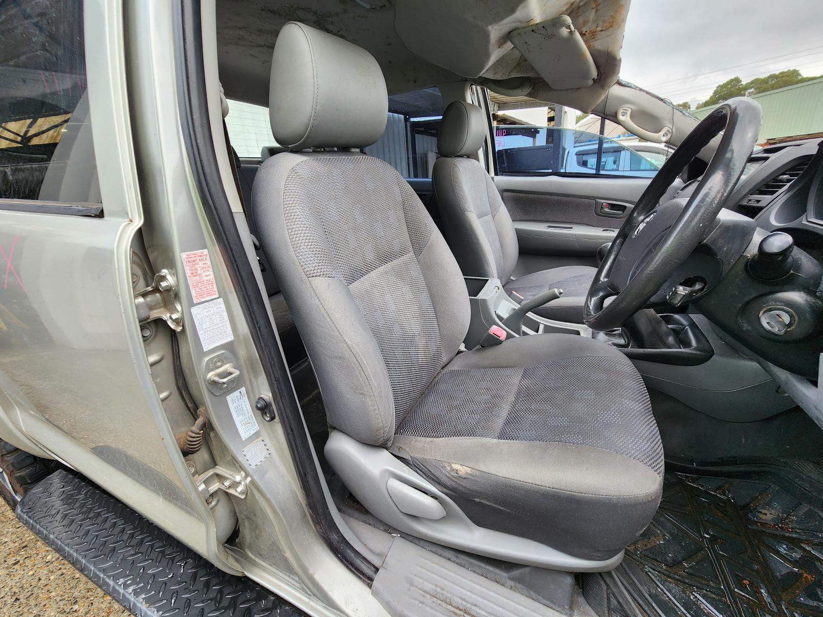 Toyota Hilux 2010 4 Door Utility View Toyota Hilux 2010 4 Door Utility
