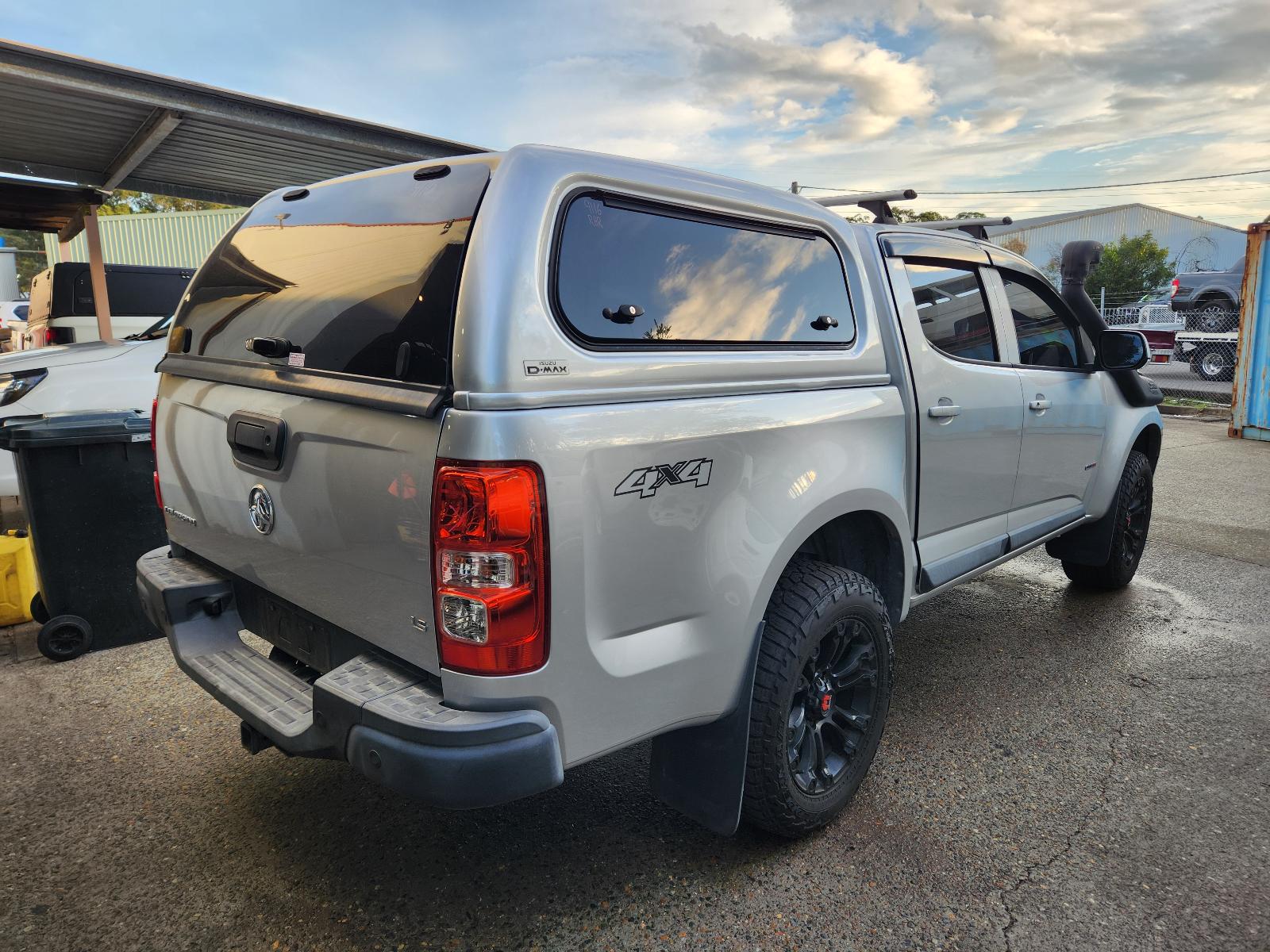 Holden Colorado 2018 4 Door Utility View Holden Colorado 2018 4 Door Utility