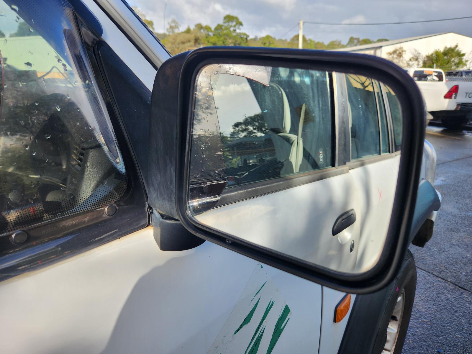 View Nissan Patrol 2002 4 Door Station Wagon