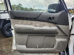 View Nissan Patrol 2002 4 Door Station Wagon