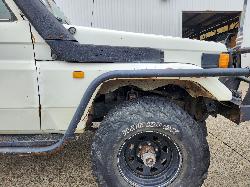 View Toyota Landcruiser 1997 2 Door Pickup