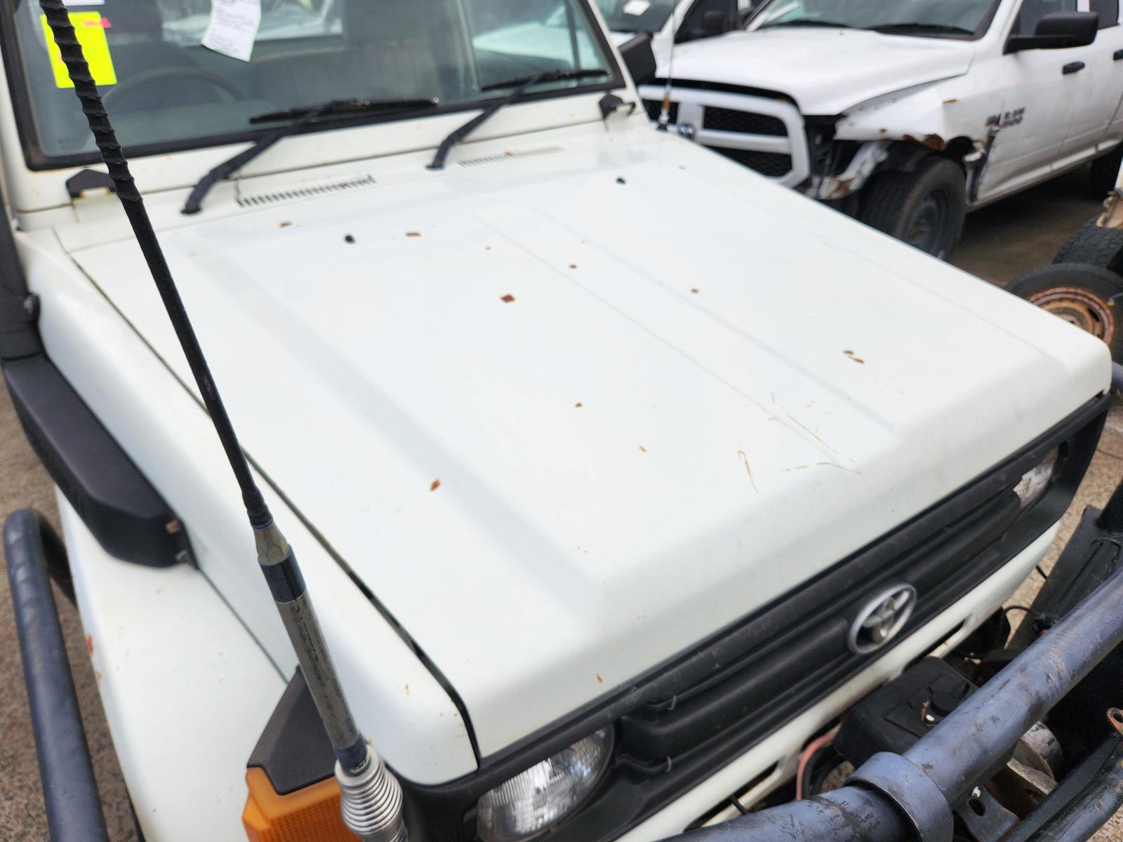 View Toyota Landcruiser 1997 2 Door Pickup