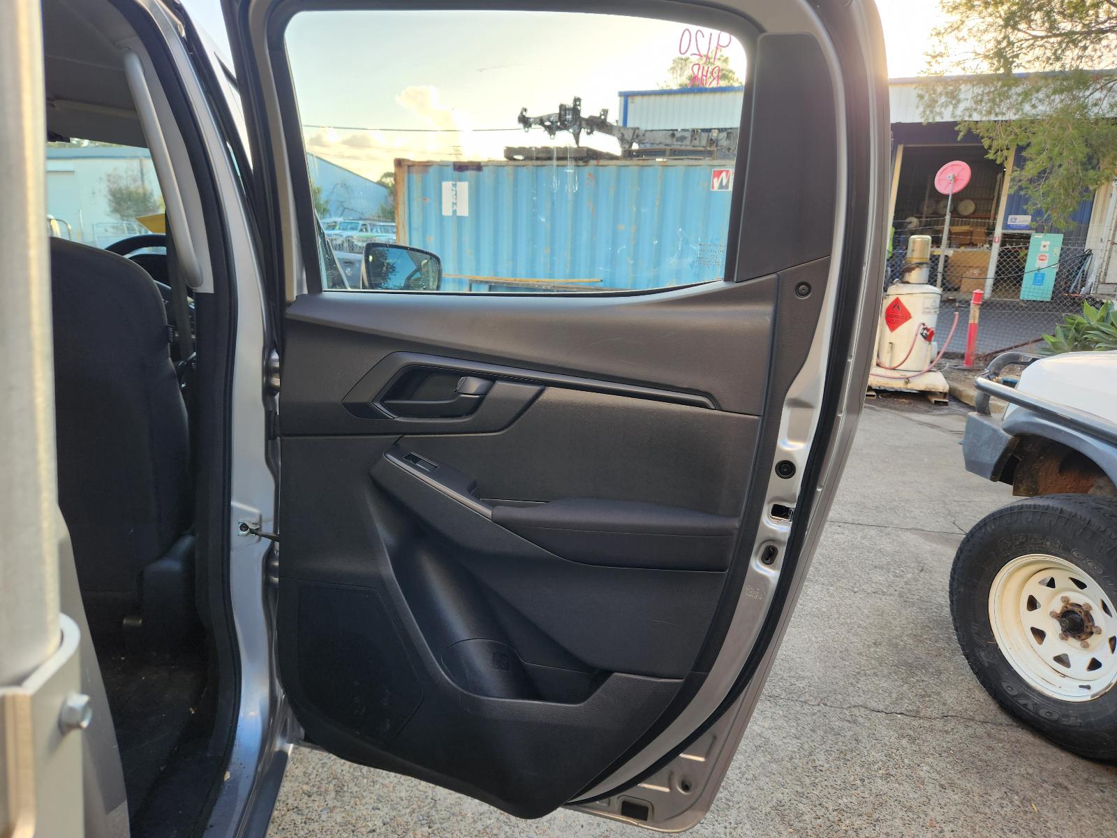 View Isuzu Dmax 2024 4 Door Pickup