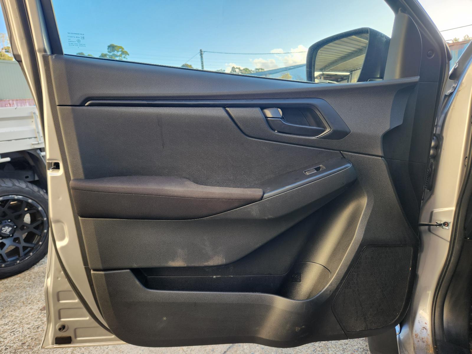 View Isuzu Dmax 2024 4 Door Pickup