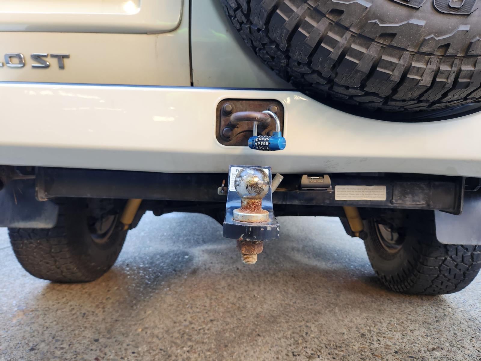 View Nissan Patrol 2015 4 Door Station Wagon