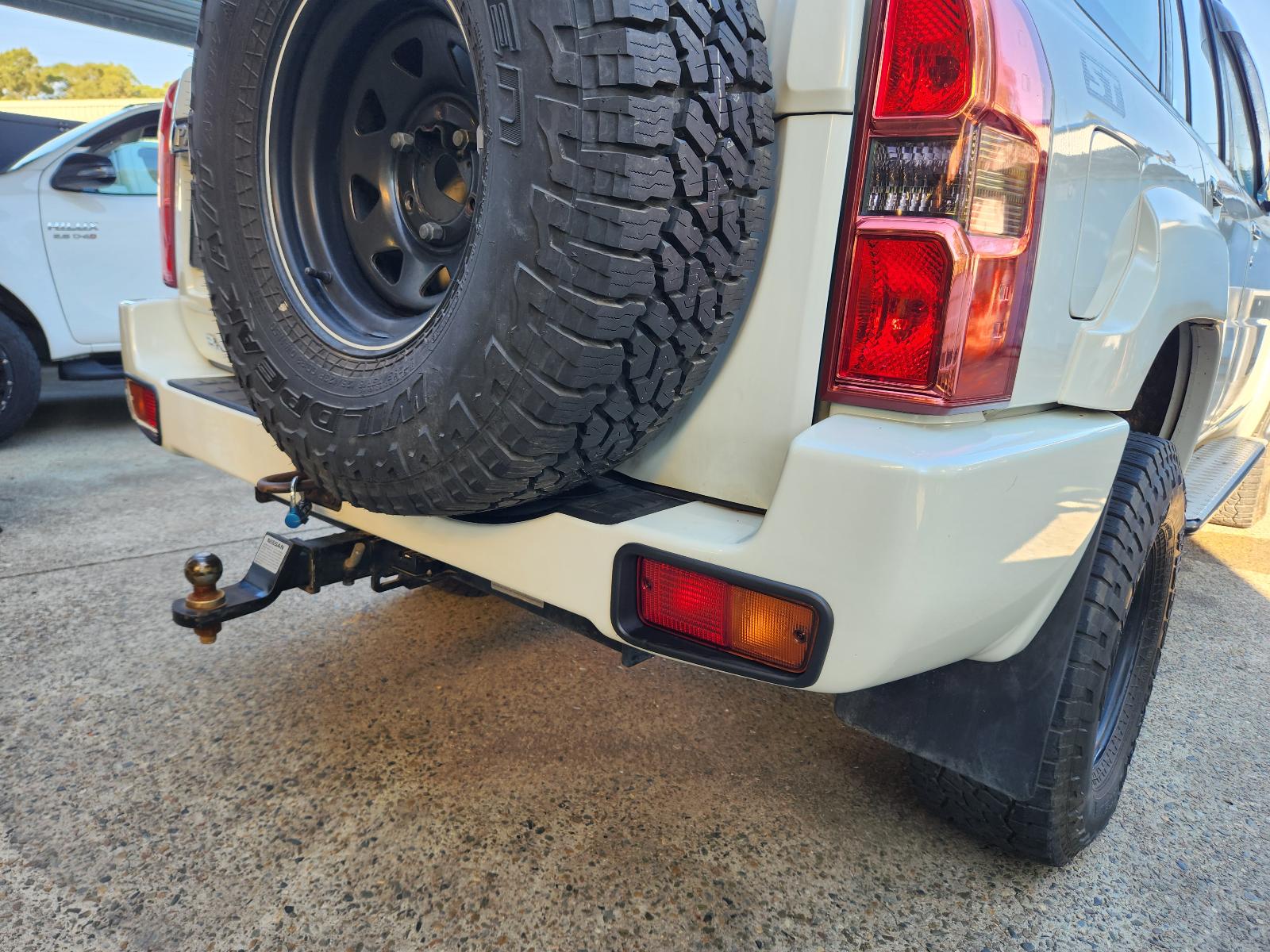 View Nissan Patrol 2015 4 Door Station Wagon