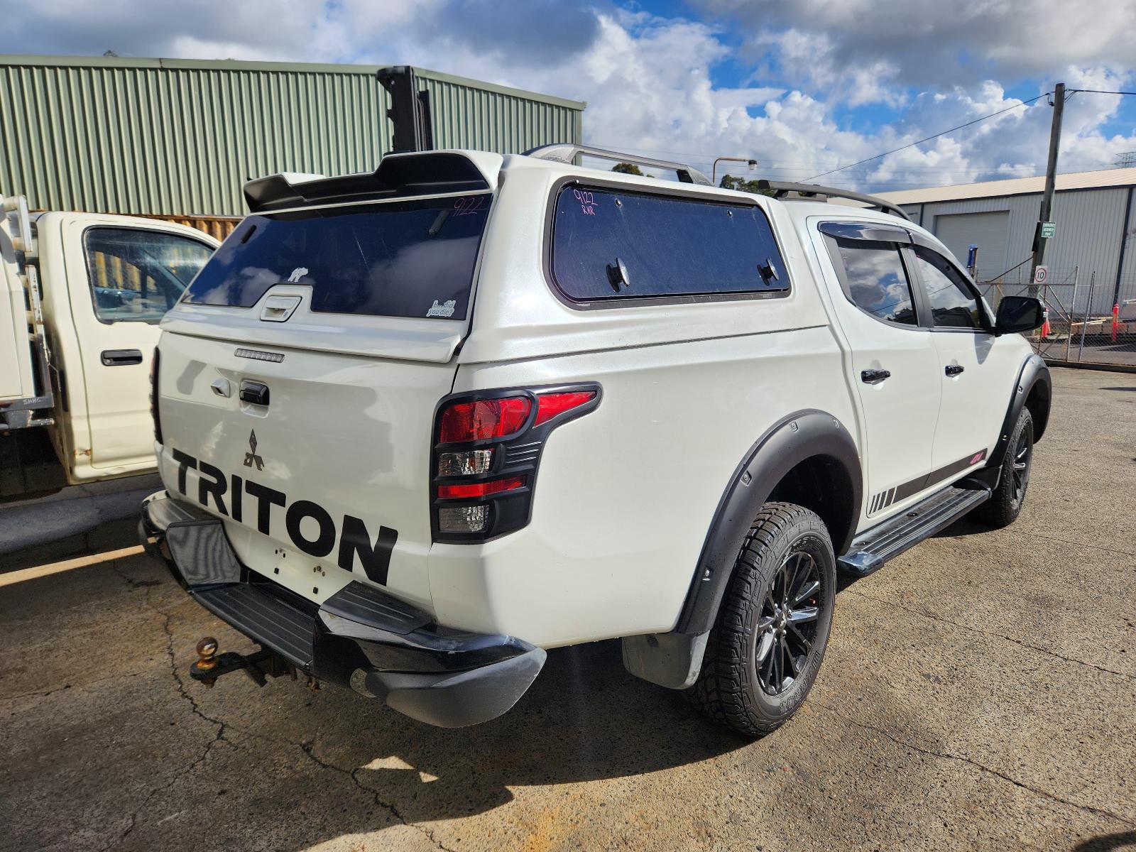 View Mitsubishi Triton 2018 4 Door Utility