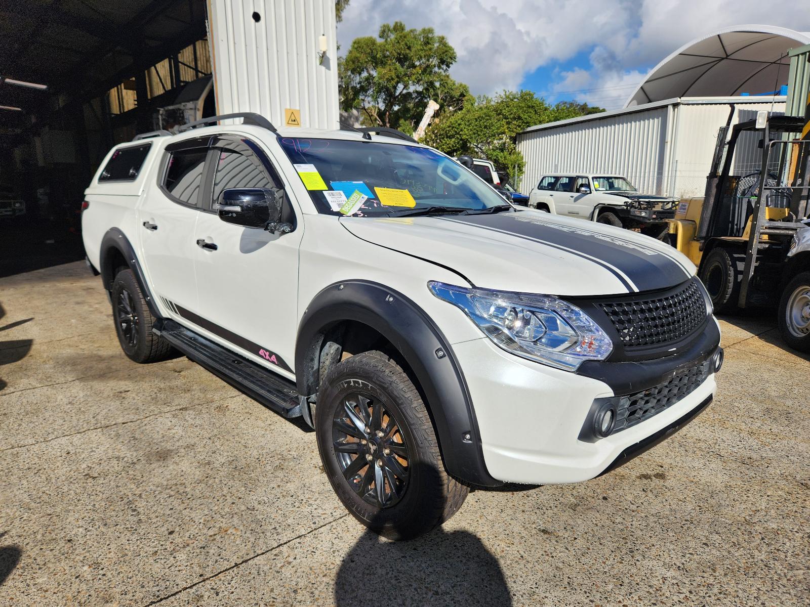 View Mitsubishi Triton 2018 4 Door Utility