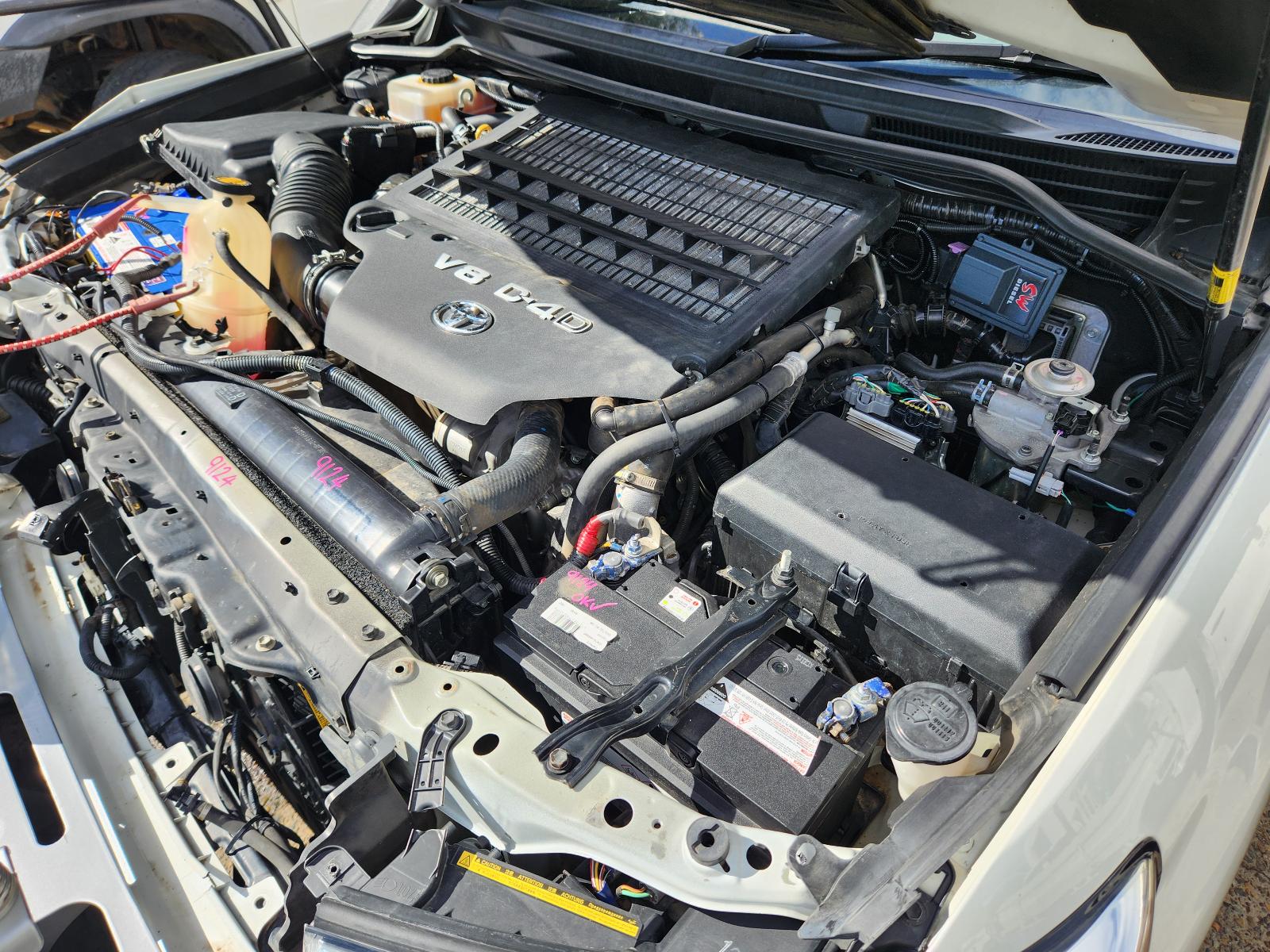 View Toyota Landcruiser 2014 4 Door Station Wagon