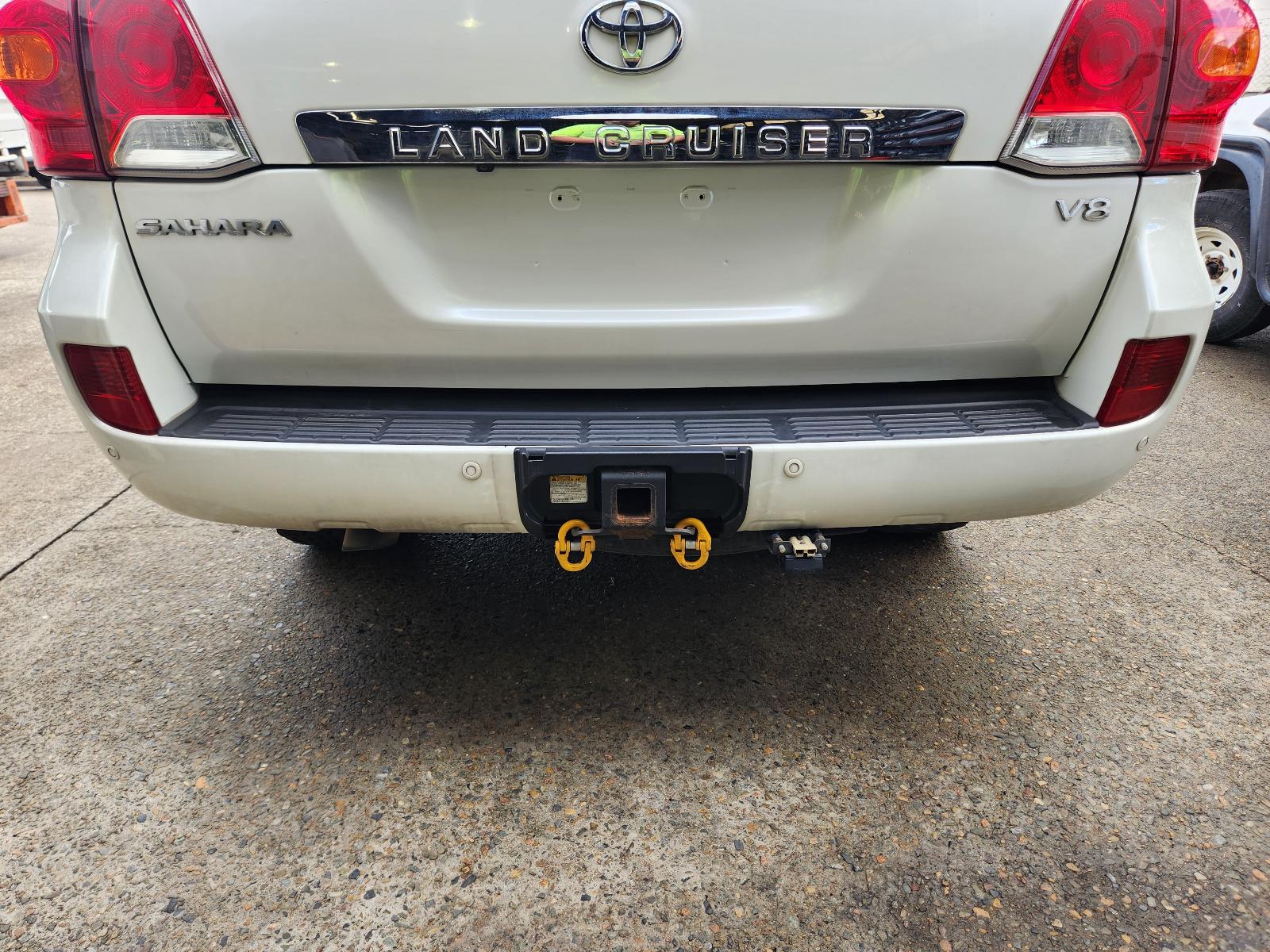 View Toyota Landcruiser 2014 4 Door Station Wagon