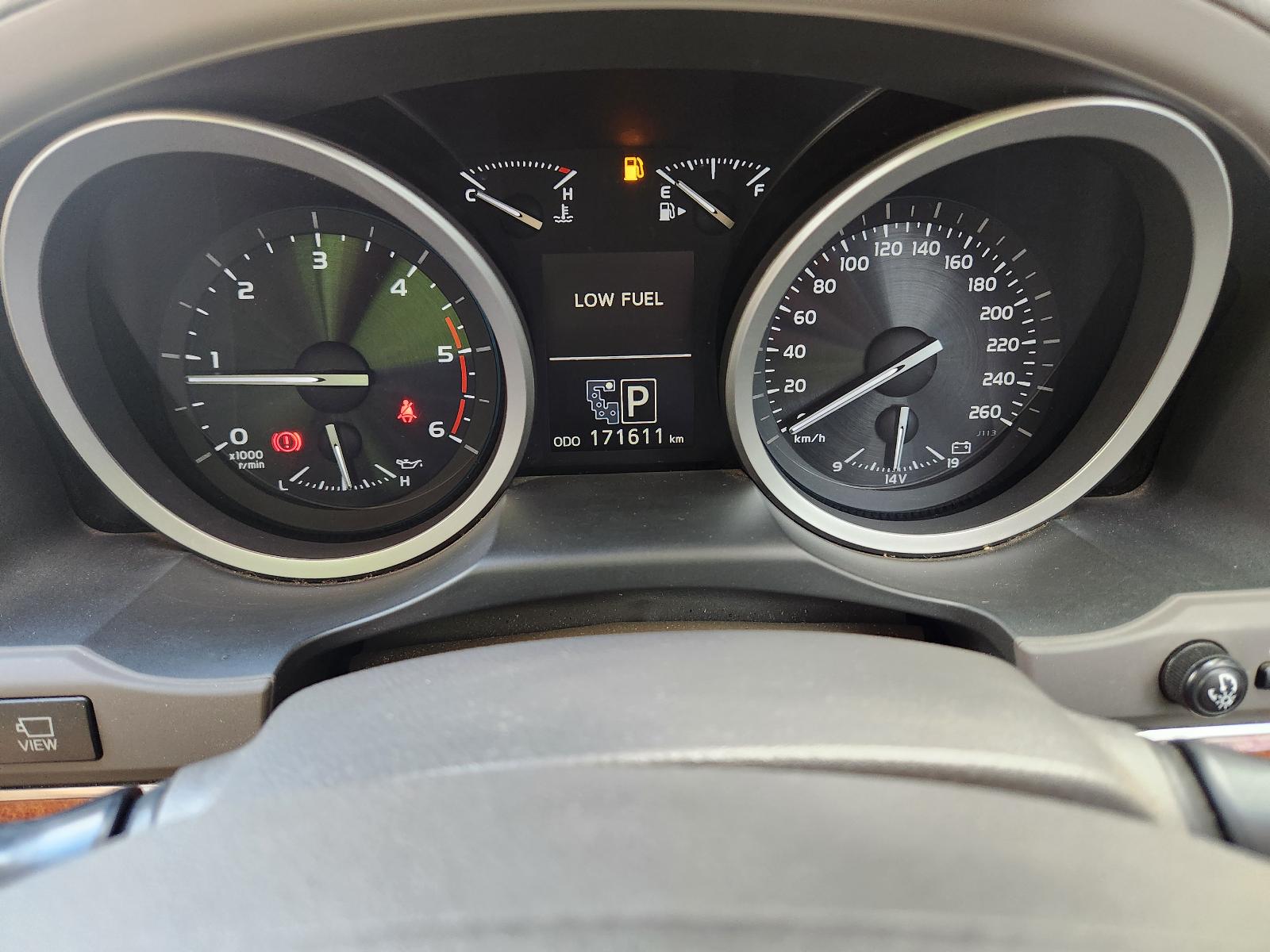 View Toyota Landcruiser 2014 4 Door Station Wagon