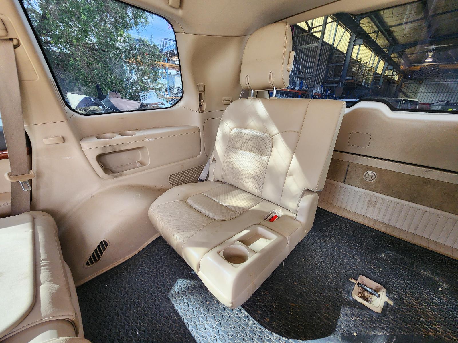 View Toyota Landcruiser 2014 4 Door Station Wagon