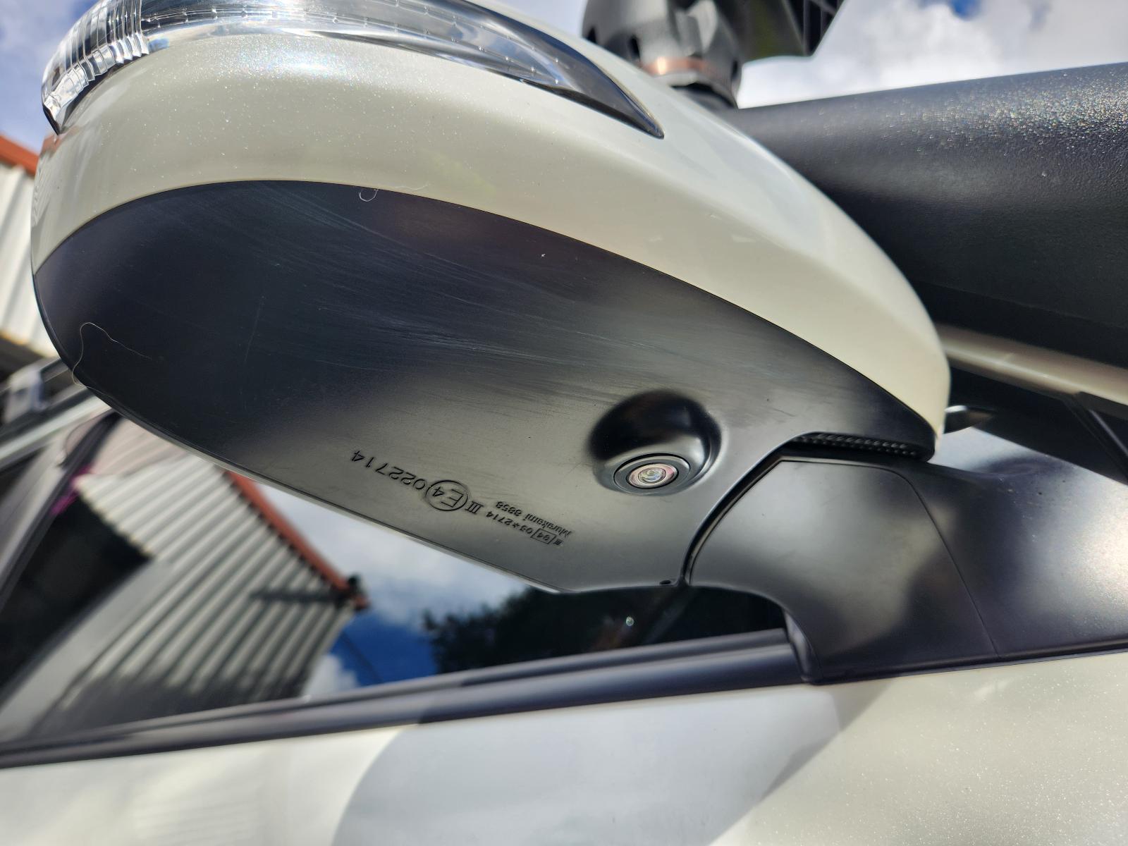 View Toyota Landcruiser 2014 4 Door Station Wagon