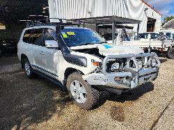 View Toyota Landcruiser 2014 4 Door Station Wagon